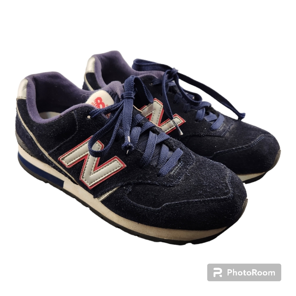 NEW BALANCE 594 Womens Navy Blue Suede Walking Shoe Full Lace Up Comfortable 8.5